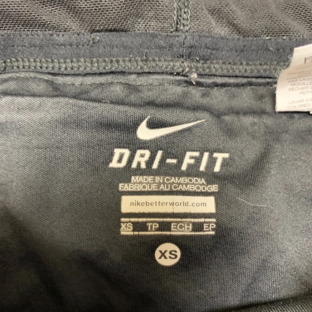 Nike Dri-FIT Capri Leggings Womens XS Black Running Yoga Gym Logo Activewear